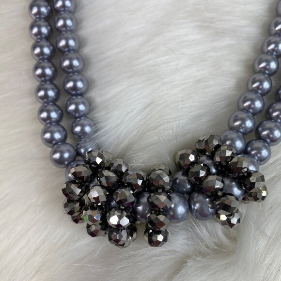 Faux Pearl Multi-Strand Statement Fashion Necklace Gray Glass Beads 17-20" - Picture 6 of 7